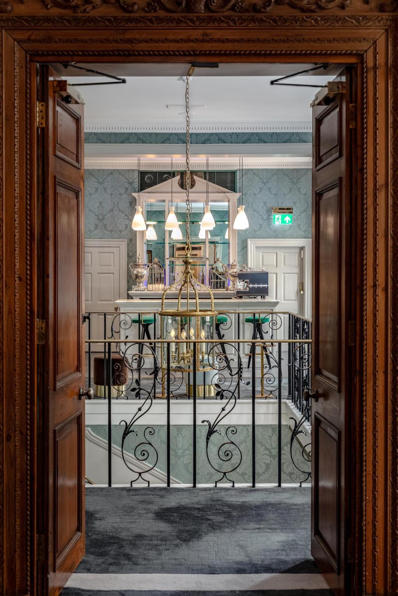 No. 30 Knightsbridge