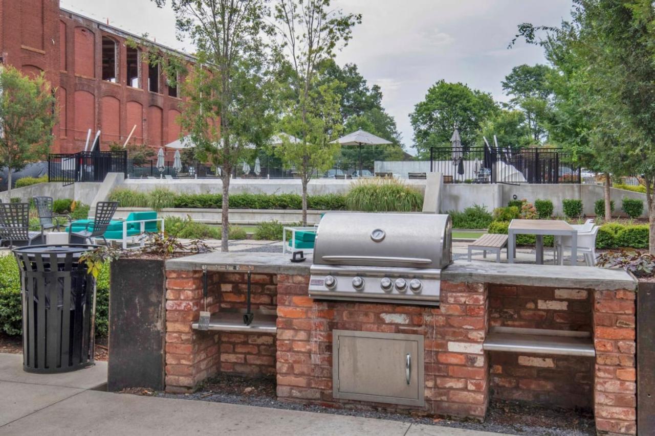 Urban Escape Industrial 2BR 2BA