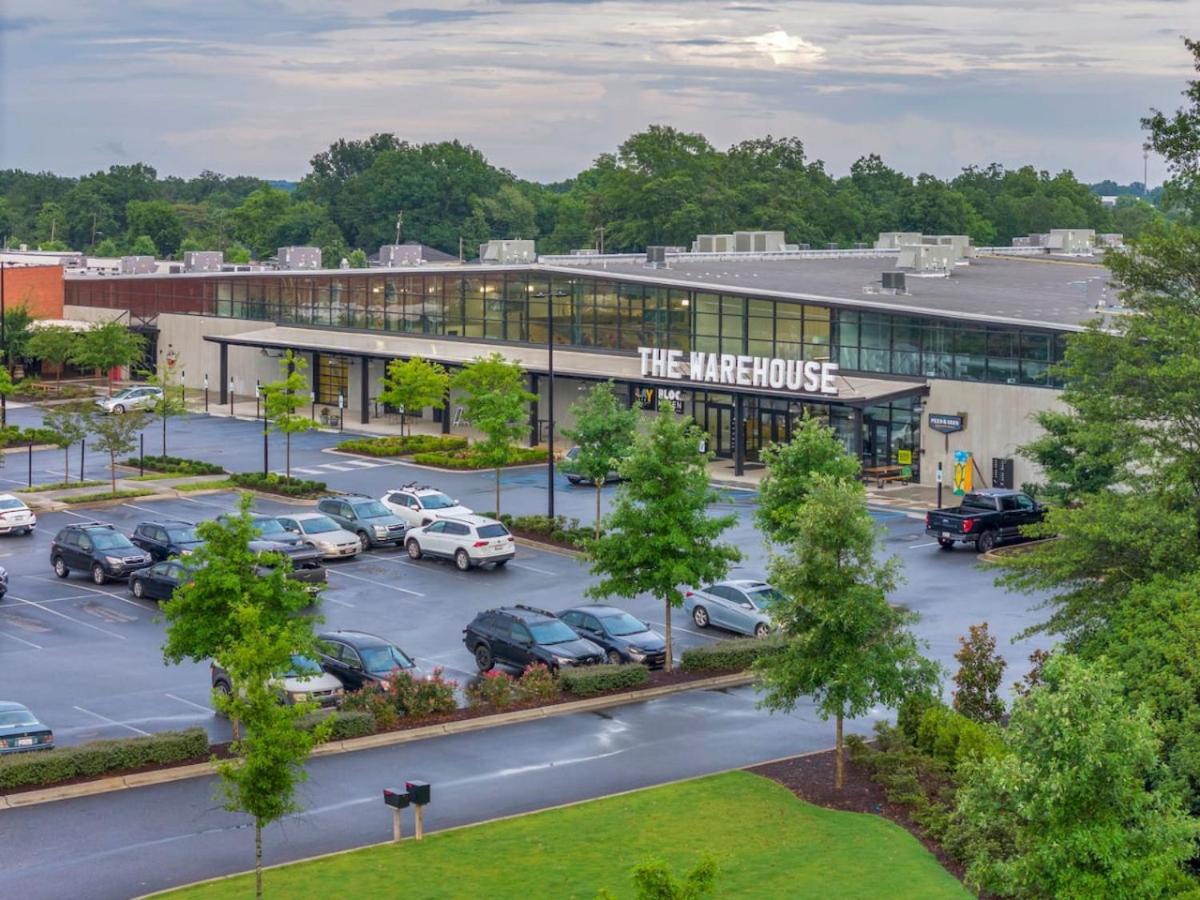 Urban Escape Industrial 2BR 2BA