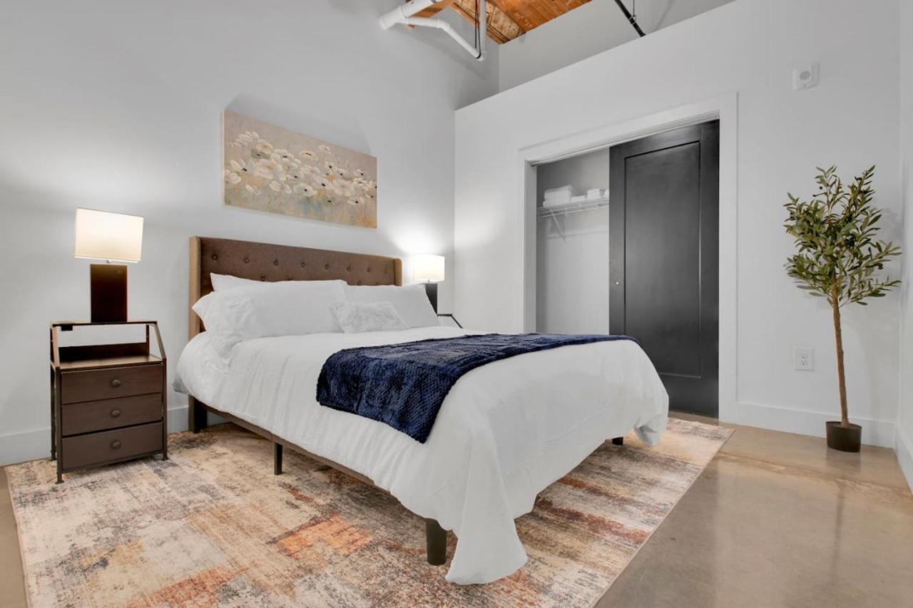 Urban Escape Industrial 2BR 2BA