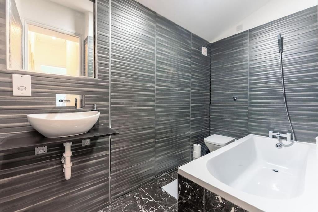 The Bell's Self-Service Holiday Flat Bournemouth