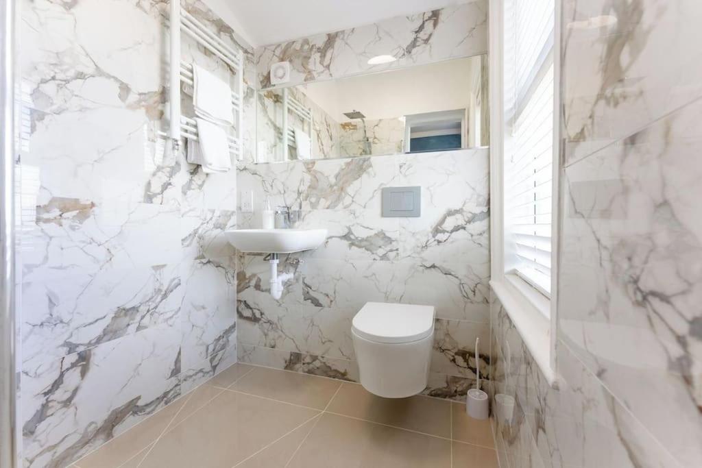 The Bell's Self-Service Holiday Flat Bournemouth