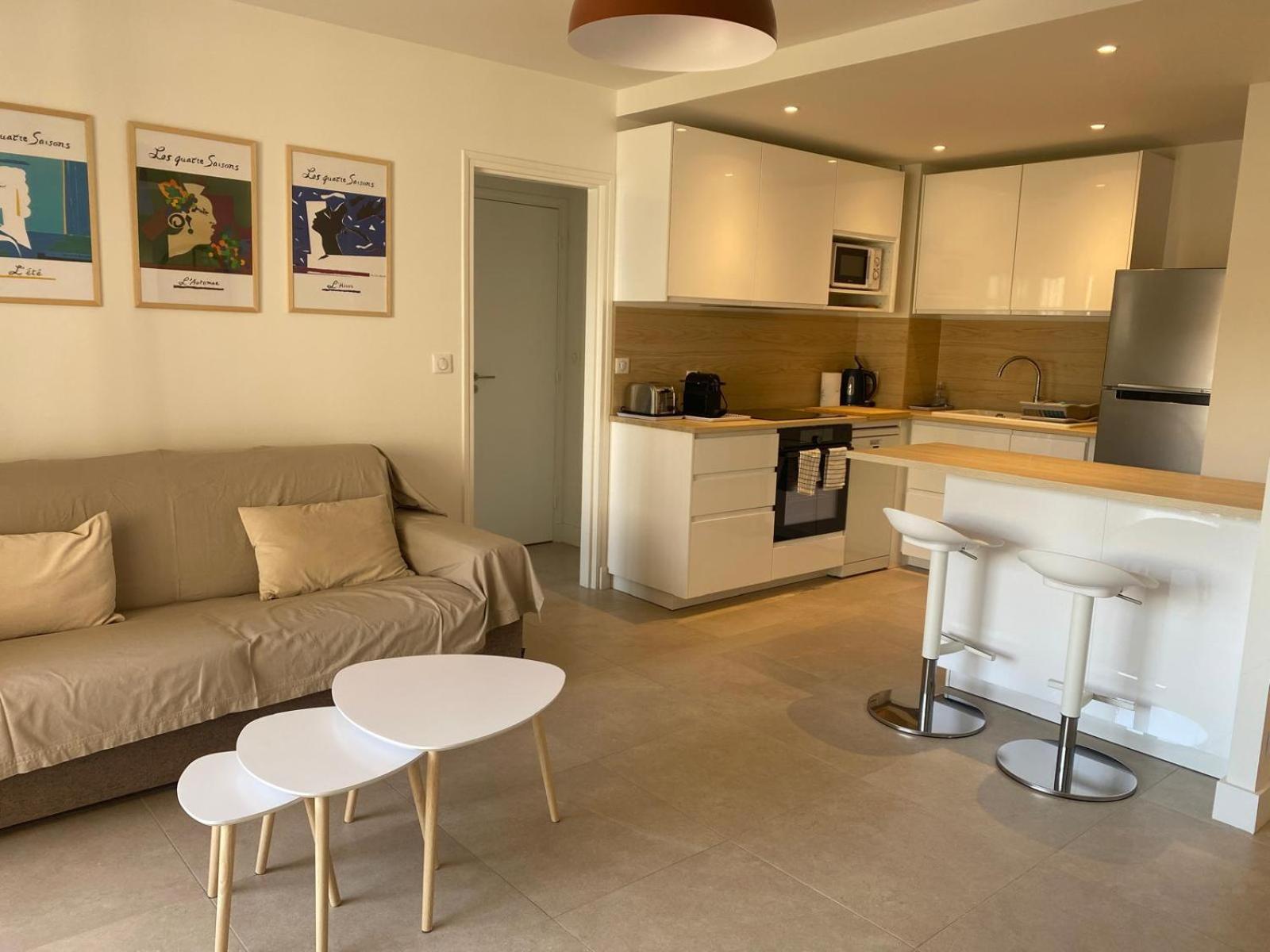 F2 Centre DEAUVILLE Lit 180 Parking gratuit