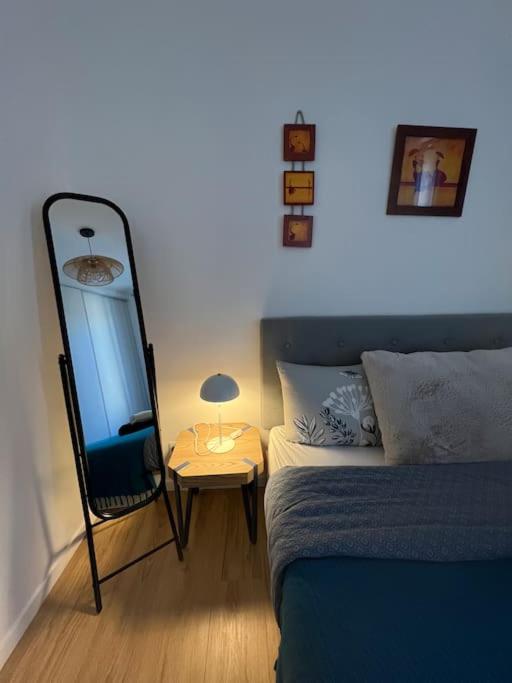 KB 21 - Metro 7 - AC - Free Parking - 4 pers