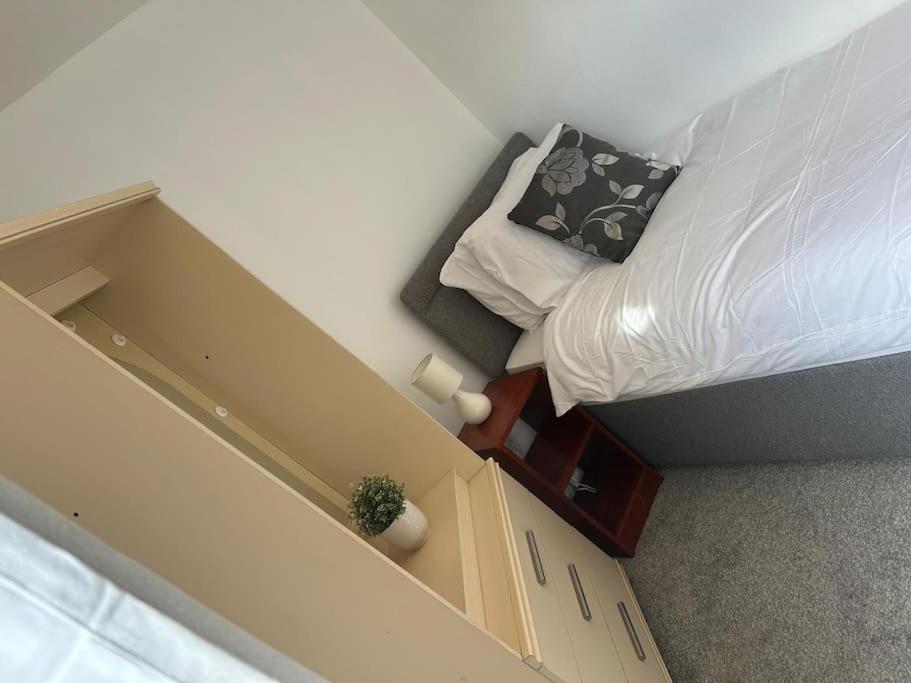 Stylish Large comfortable 5 bedroom house