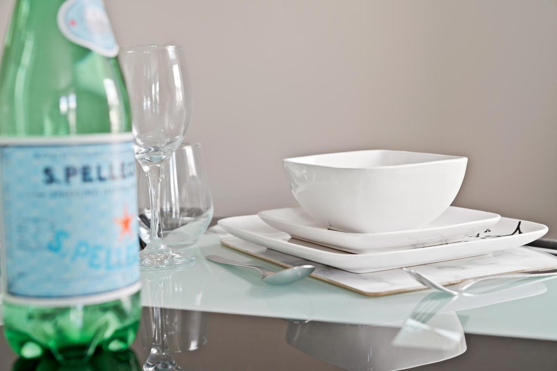 1 bed, close to Train Station & Common Park, sleeps 3