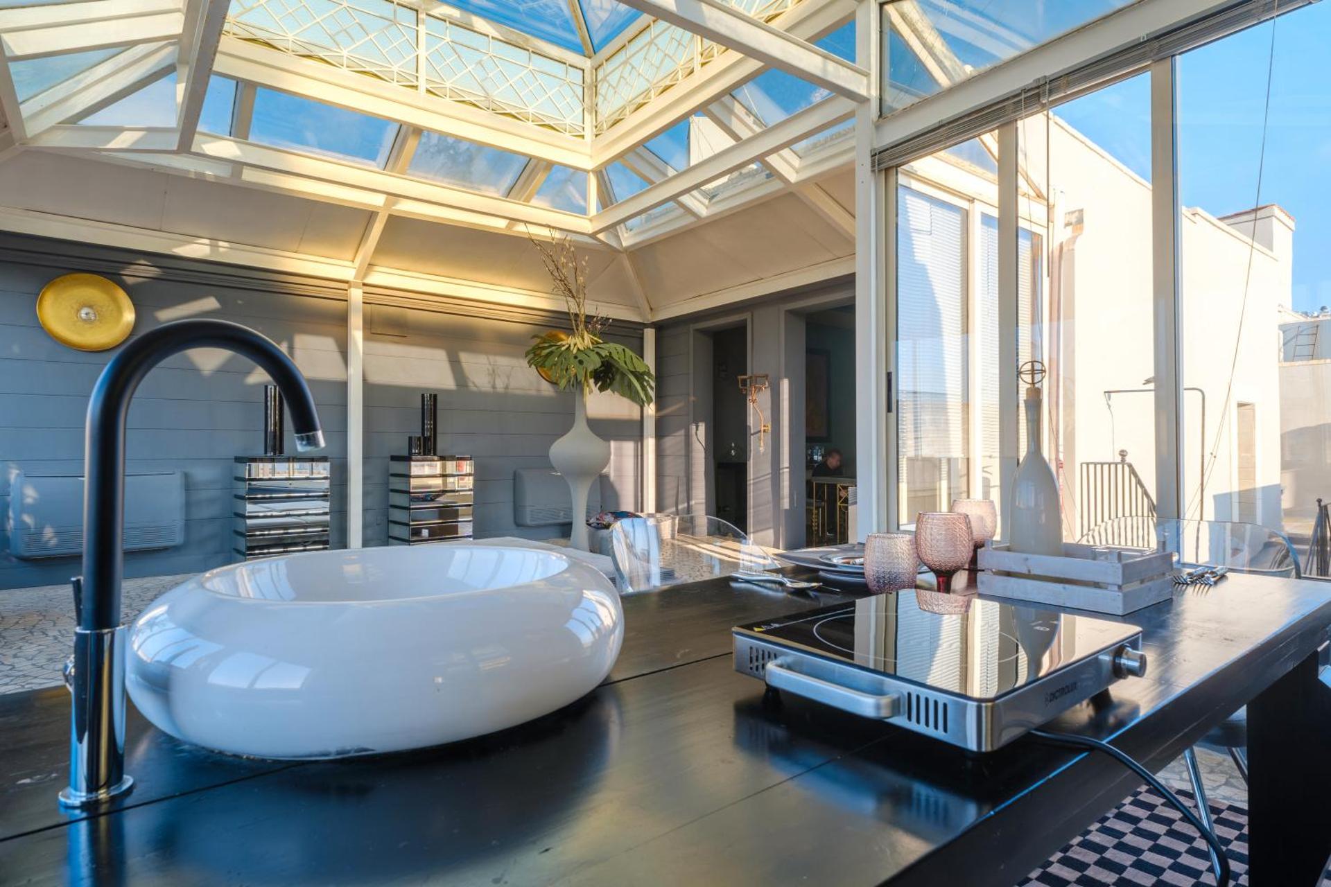 Maison Boutique At Daniela