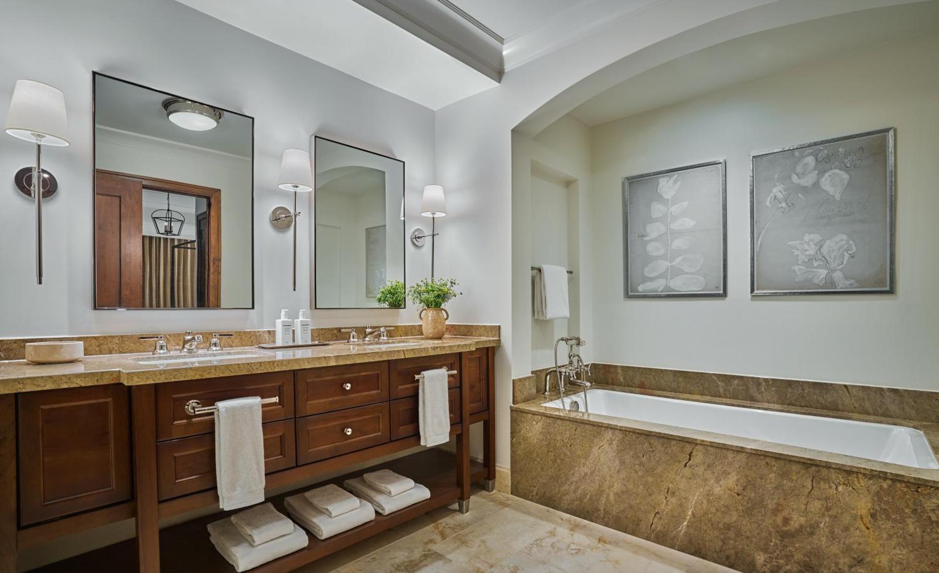 Vista View Two Bedroom Residence