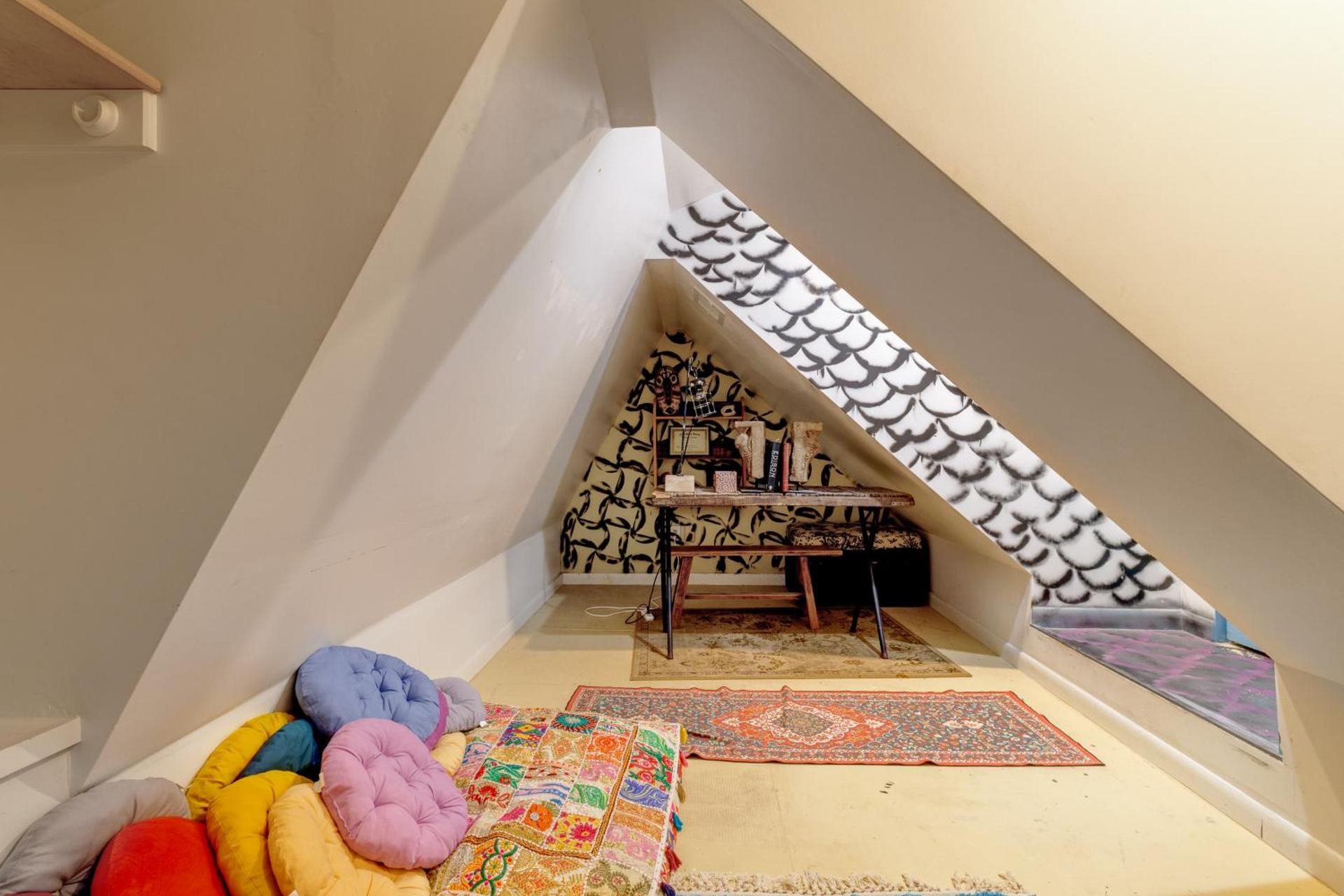 Beach Paradise Getaway - 200ft from Beach!