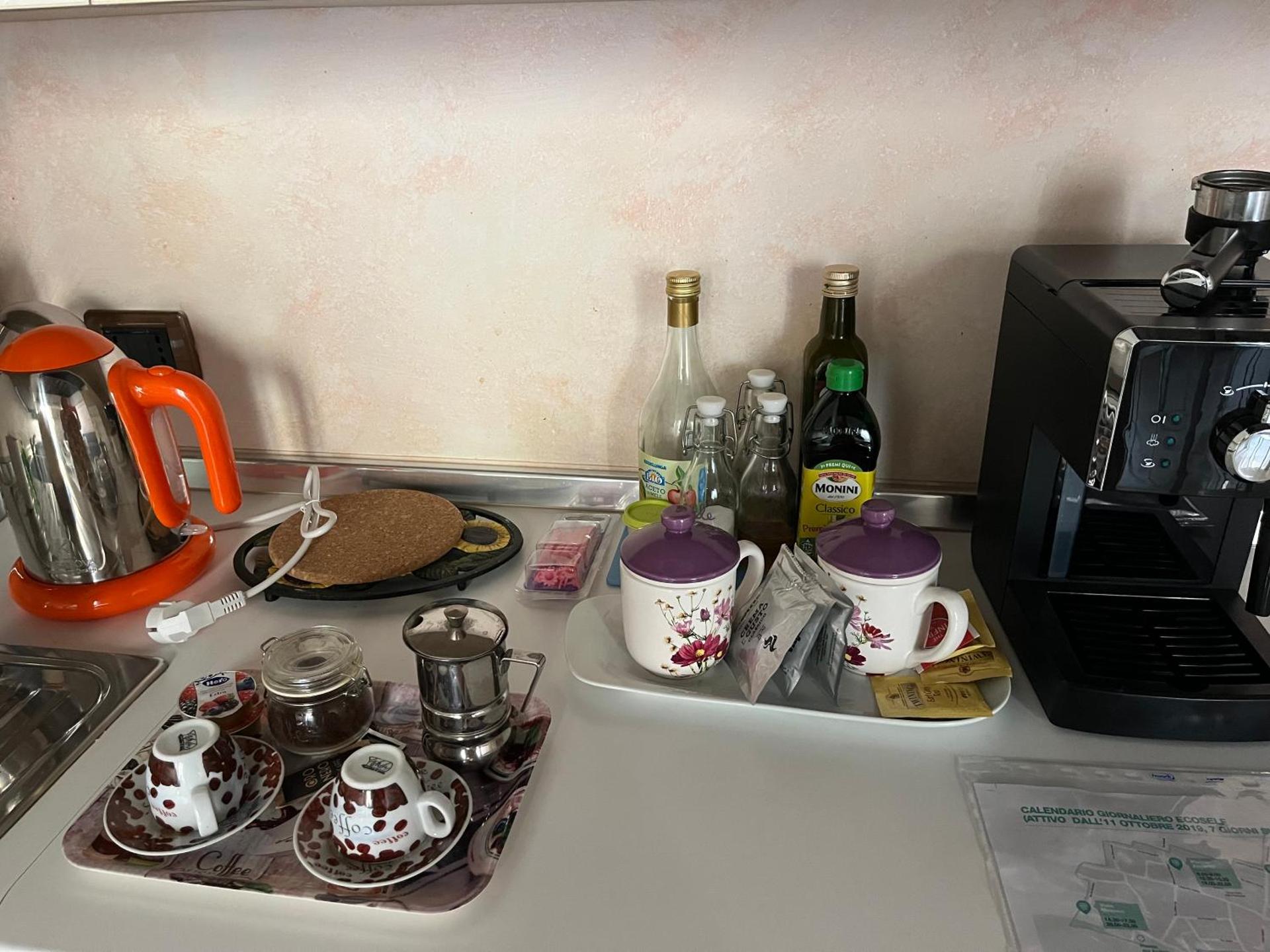 Coffee/tea facilities