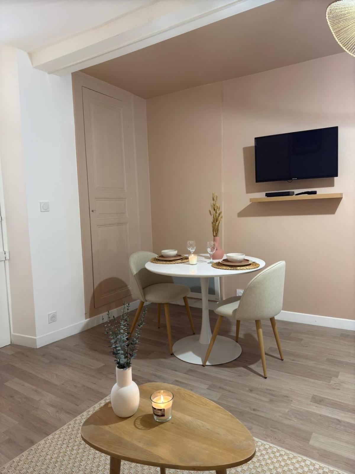 Magnifique Studio rénové centre-ville 3pers wifi