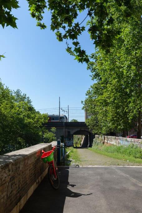 Modern Spacious Apartment on the Tevere