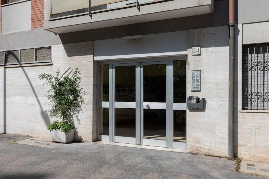 Modern Spacious Apartment on the Tevere