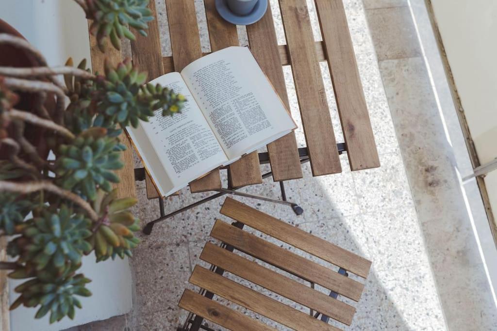 Modern Spacious Apartment on the Tevere