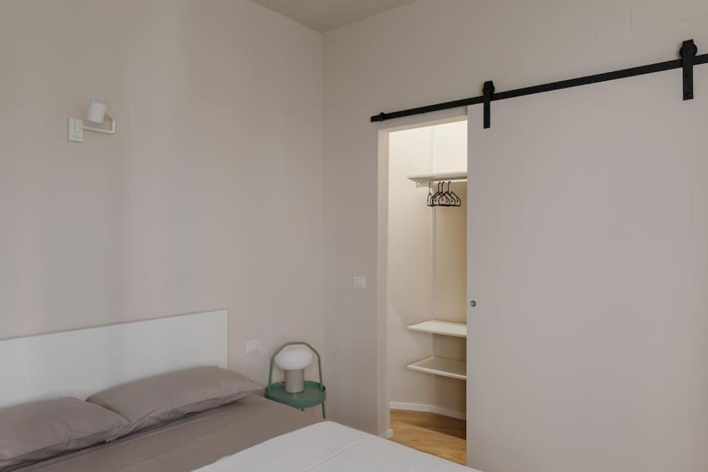 Modern Spacious Apartment on the Tevere