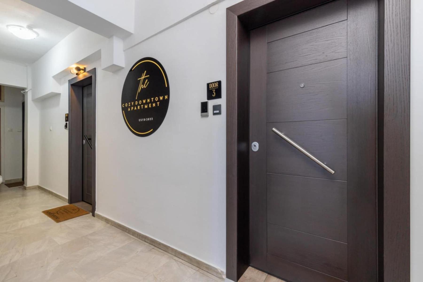 Cozy DownTown Apartment