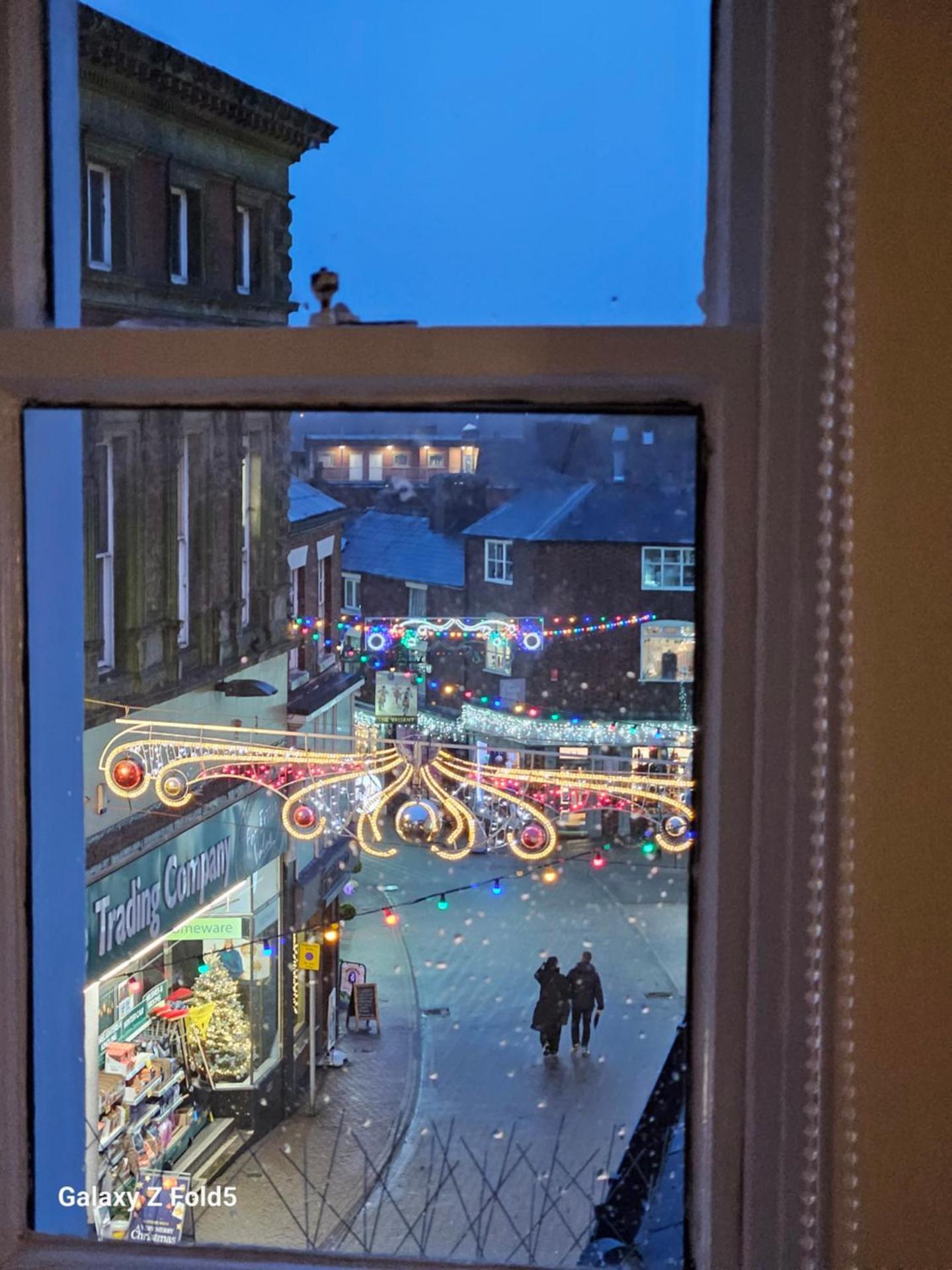 Central Chambers Suites - Suite 1