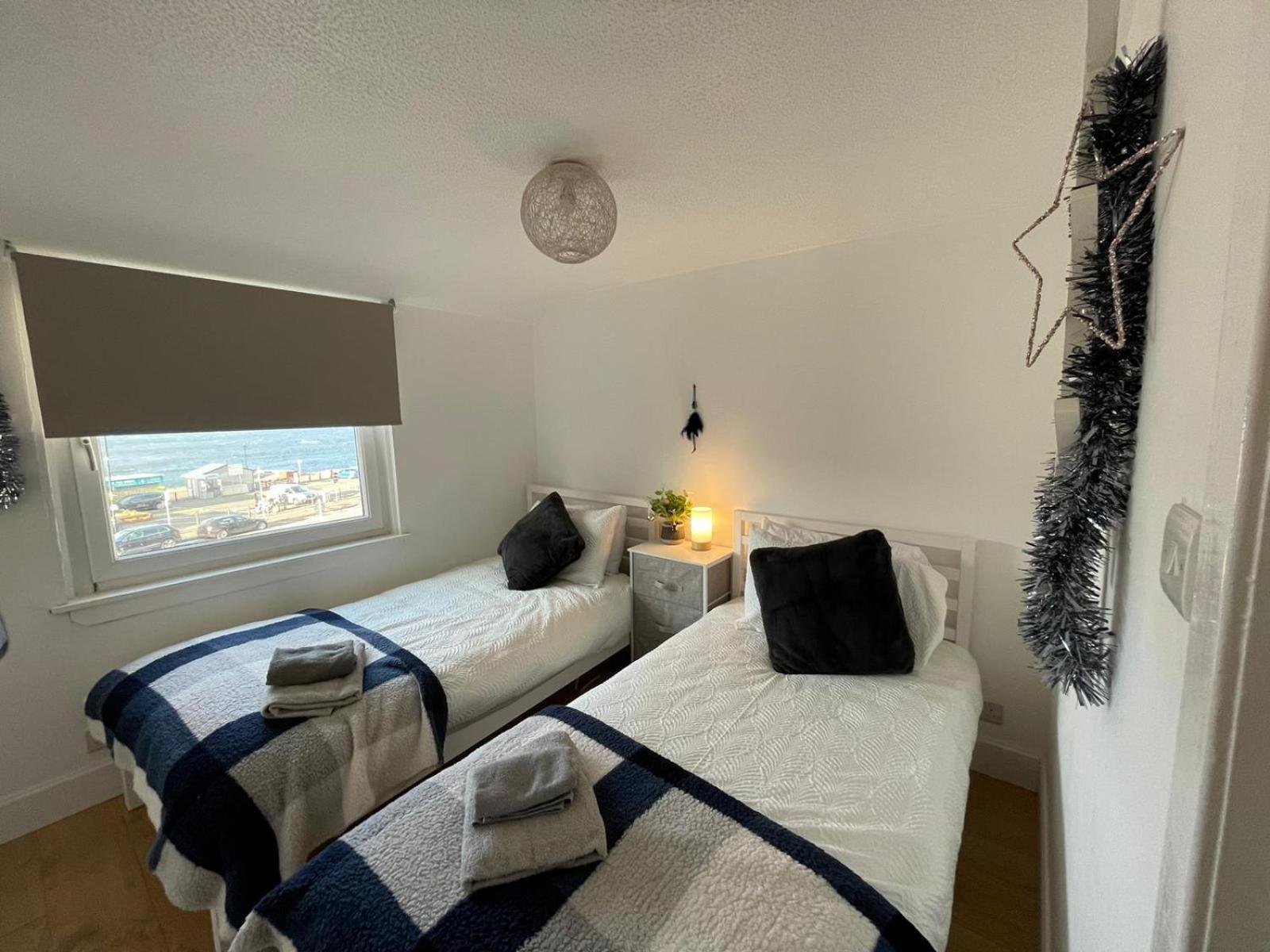 Largs 2 bedroom Apartment