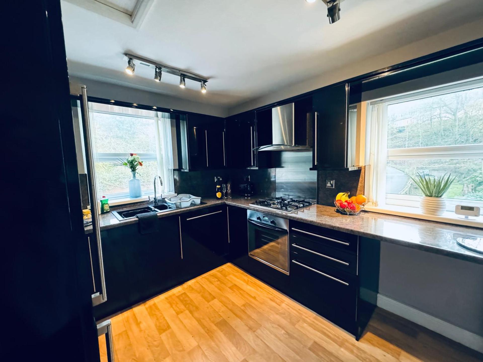 New Road Apartment - 2 Bedrooms - Sleeps 3