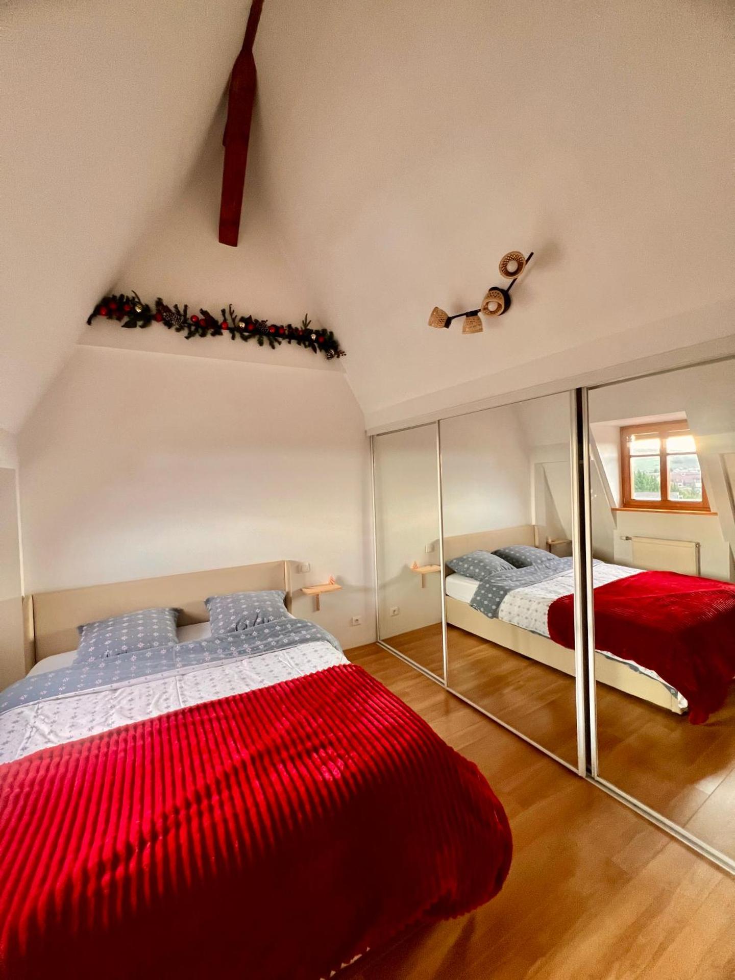 Duplex au cœur de Turckheim, 10 min de Colmar et place de parking