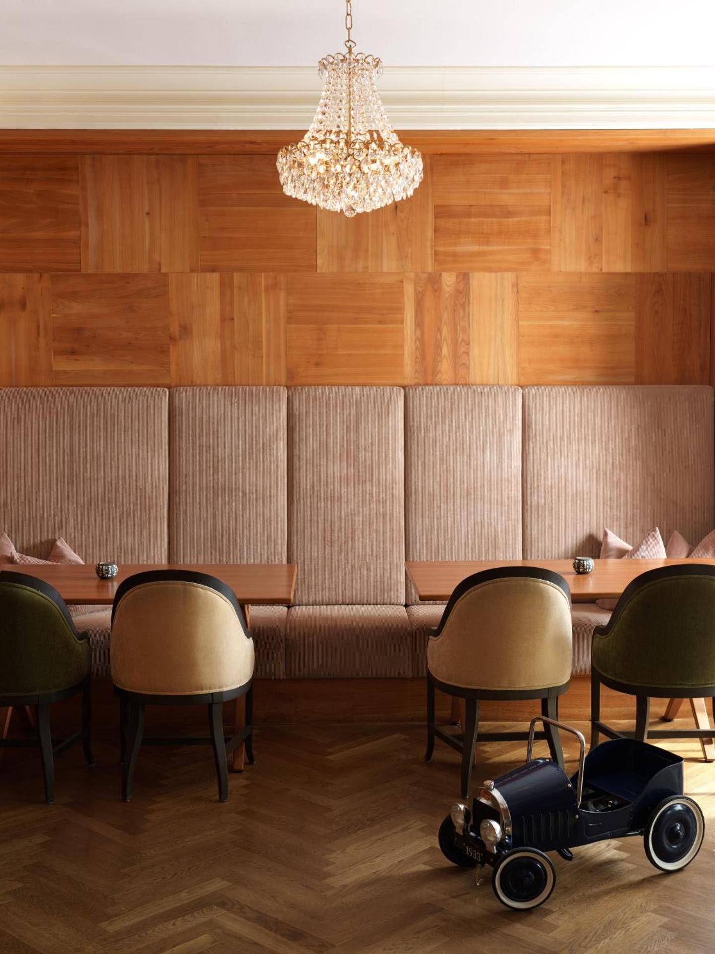 Restaurant/places to eat