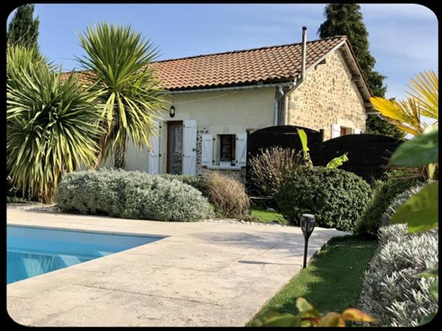 Le gîte de Lou - Piscine privative et massages Bien-être