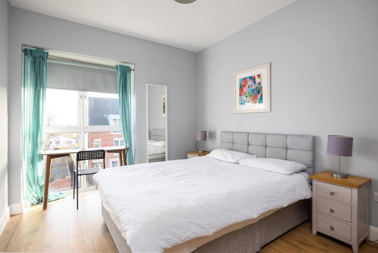 Deluxe Seaview Apartment