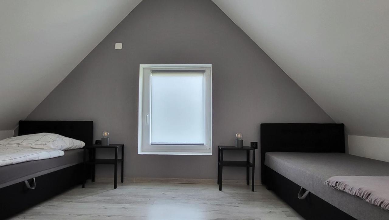 Domki Brzezówka nad stawami