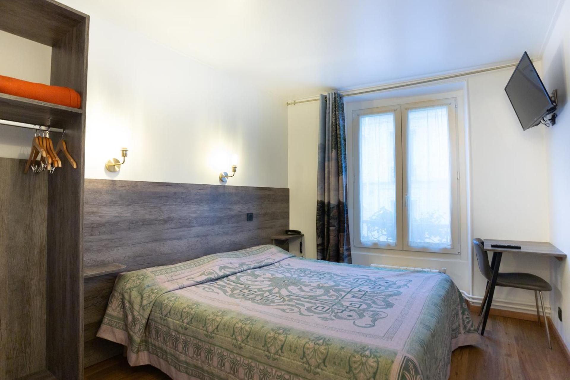 Hotel Leonard De Vinci 75011