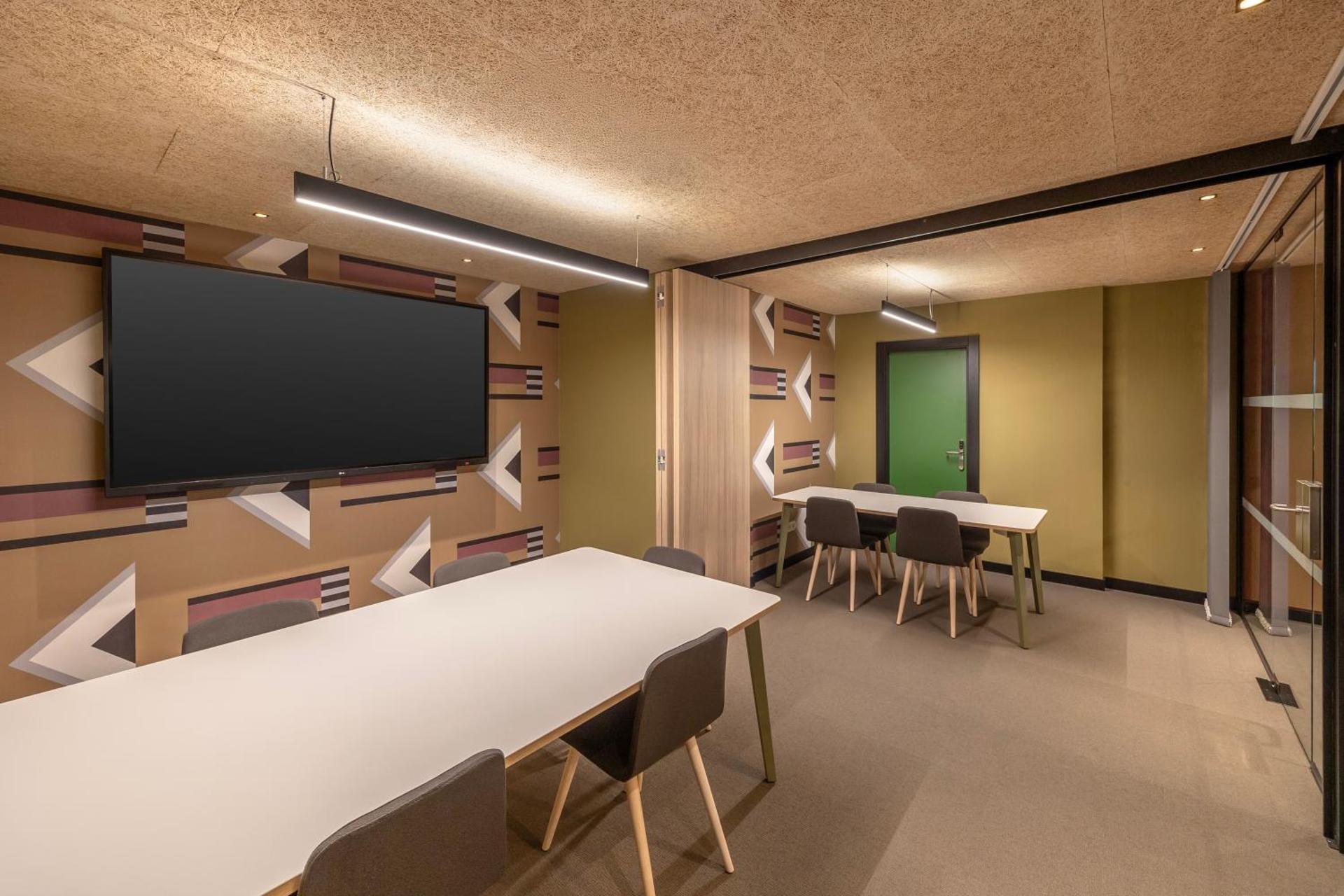 Meeting/conference room