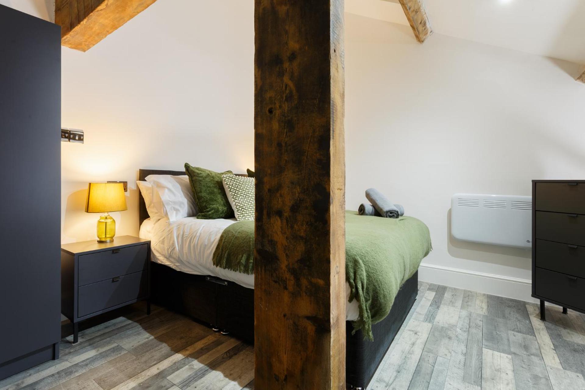 Bradford Luxury Central Apartment