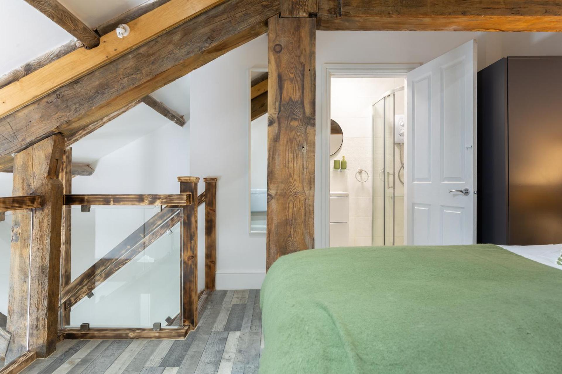 Bradford Luxury Central Apartment