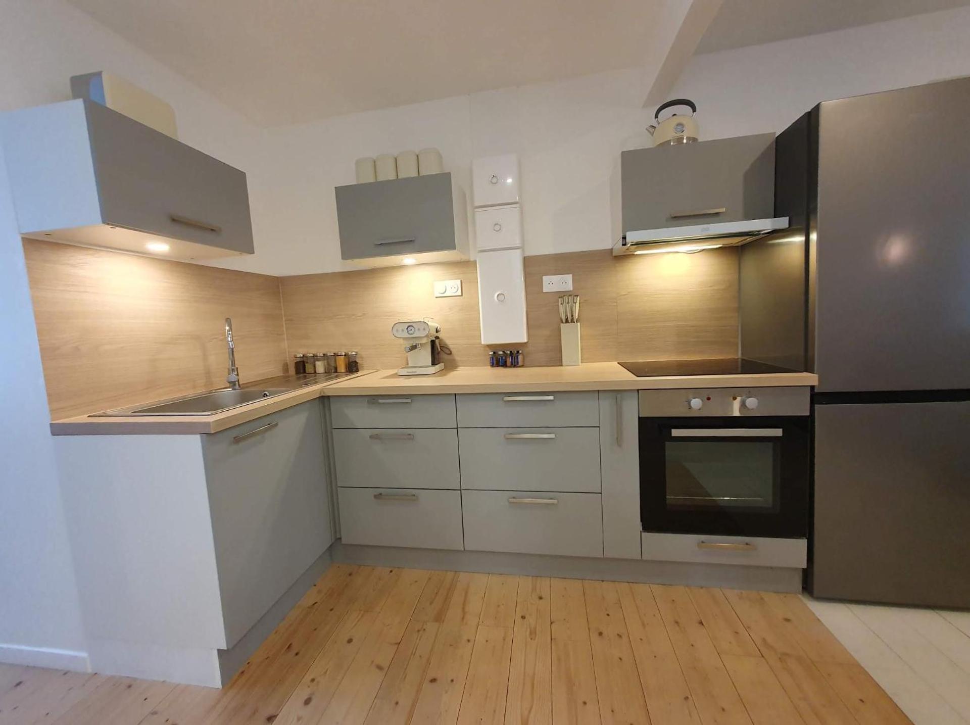 Kitchen or kitchenette