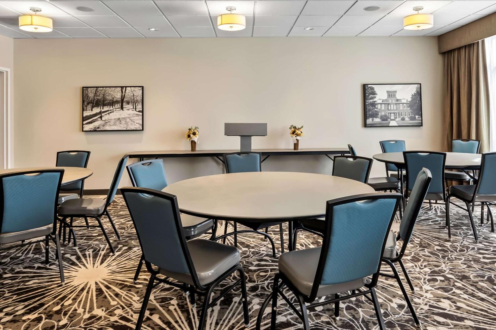 Meeting/conference room