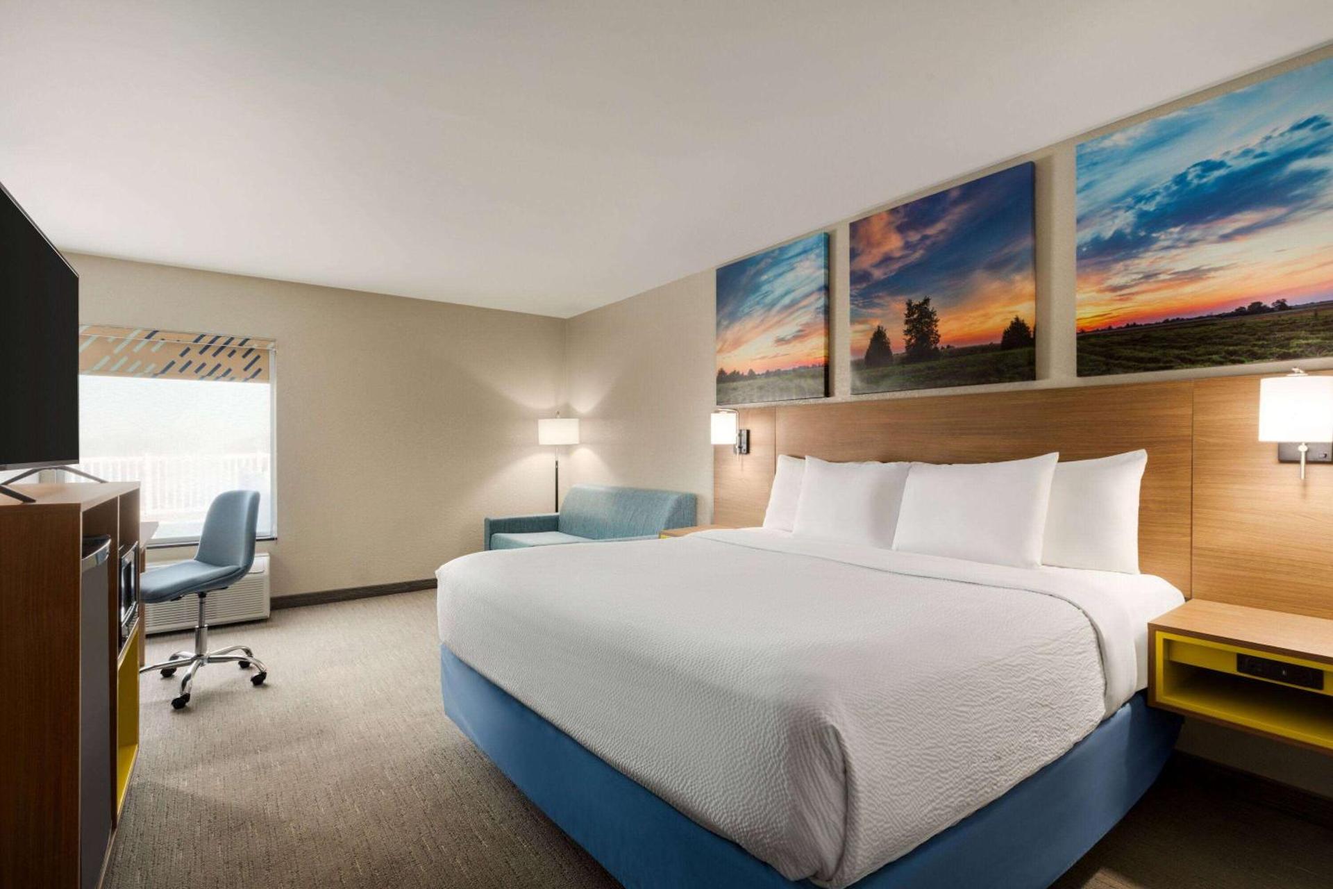 Photo of the whole room