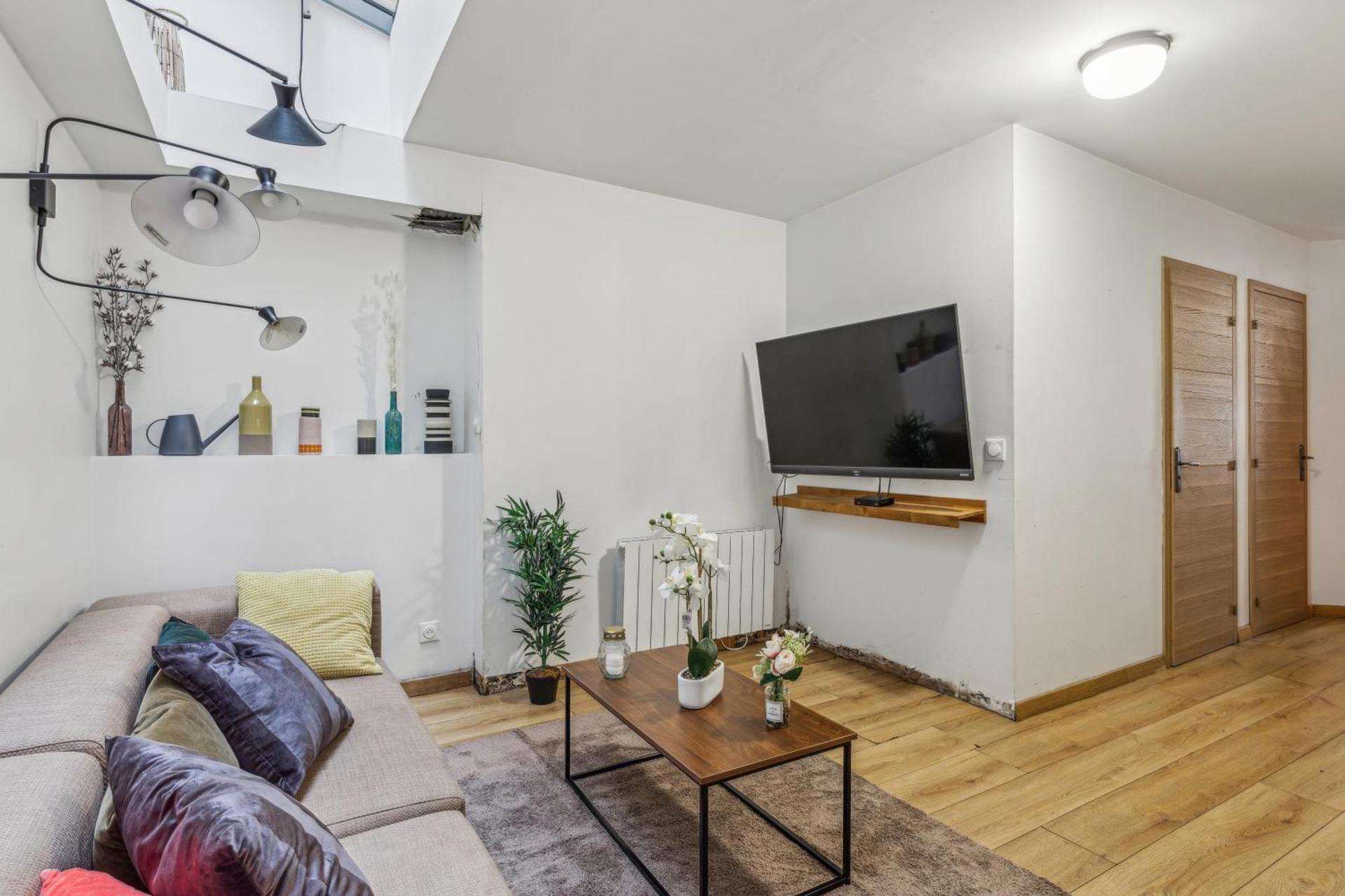 Lavie Maison large comfy flat