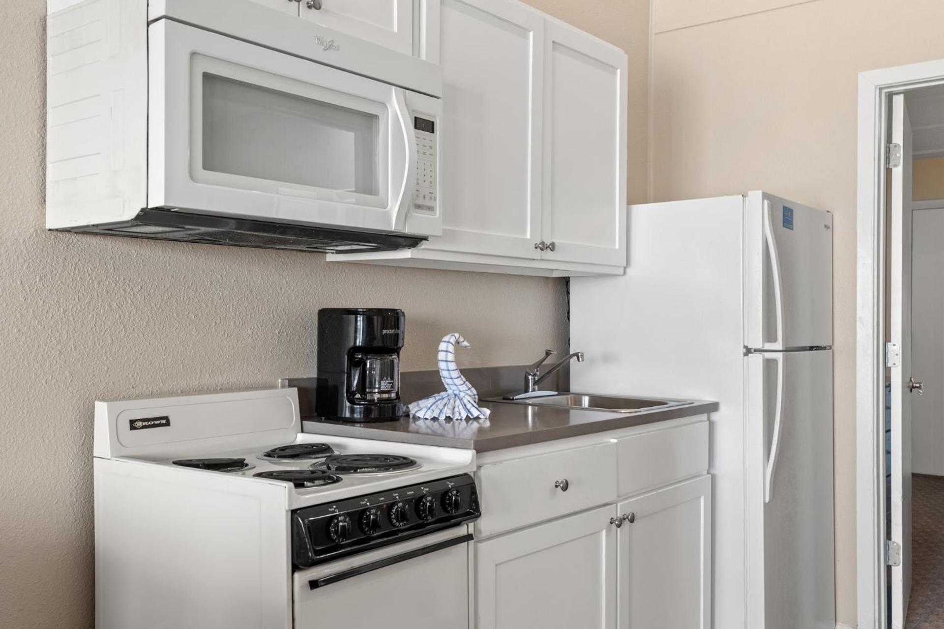 Sandpiper Beacon Beach Resort