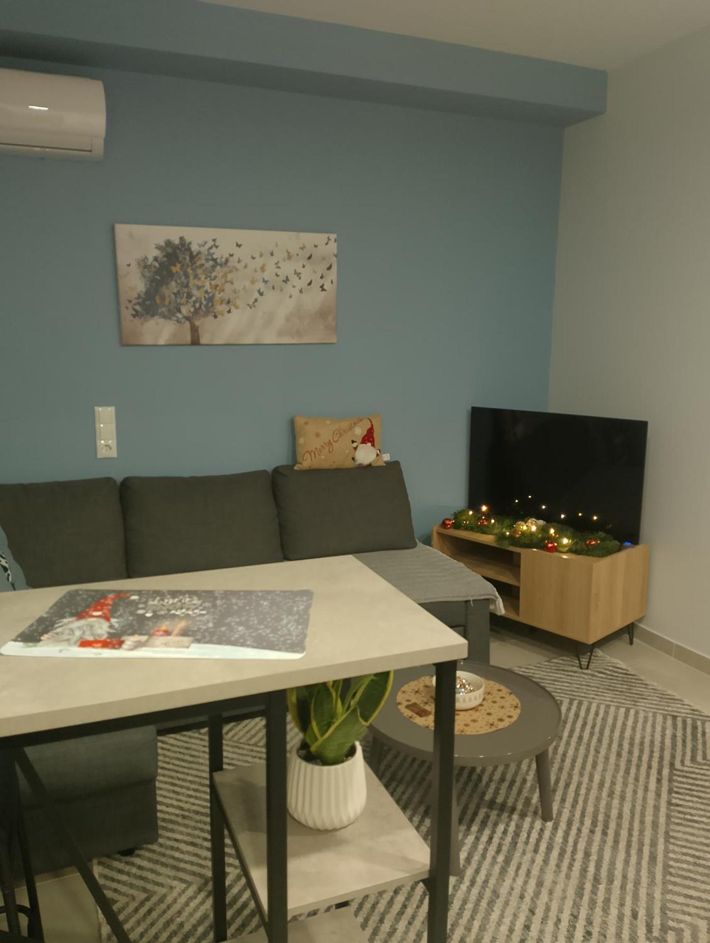 Black Eagle Apartment