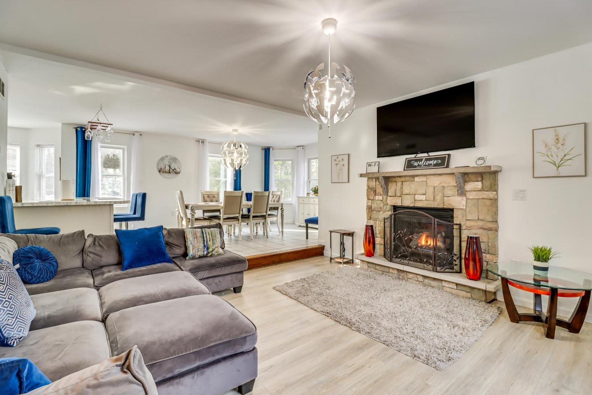 Fire Pit and Hot Tub Peaceful Poconos Farms Getaway