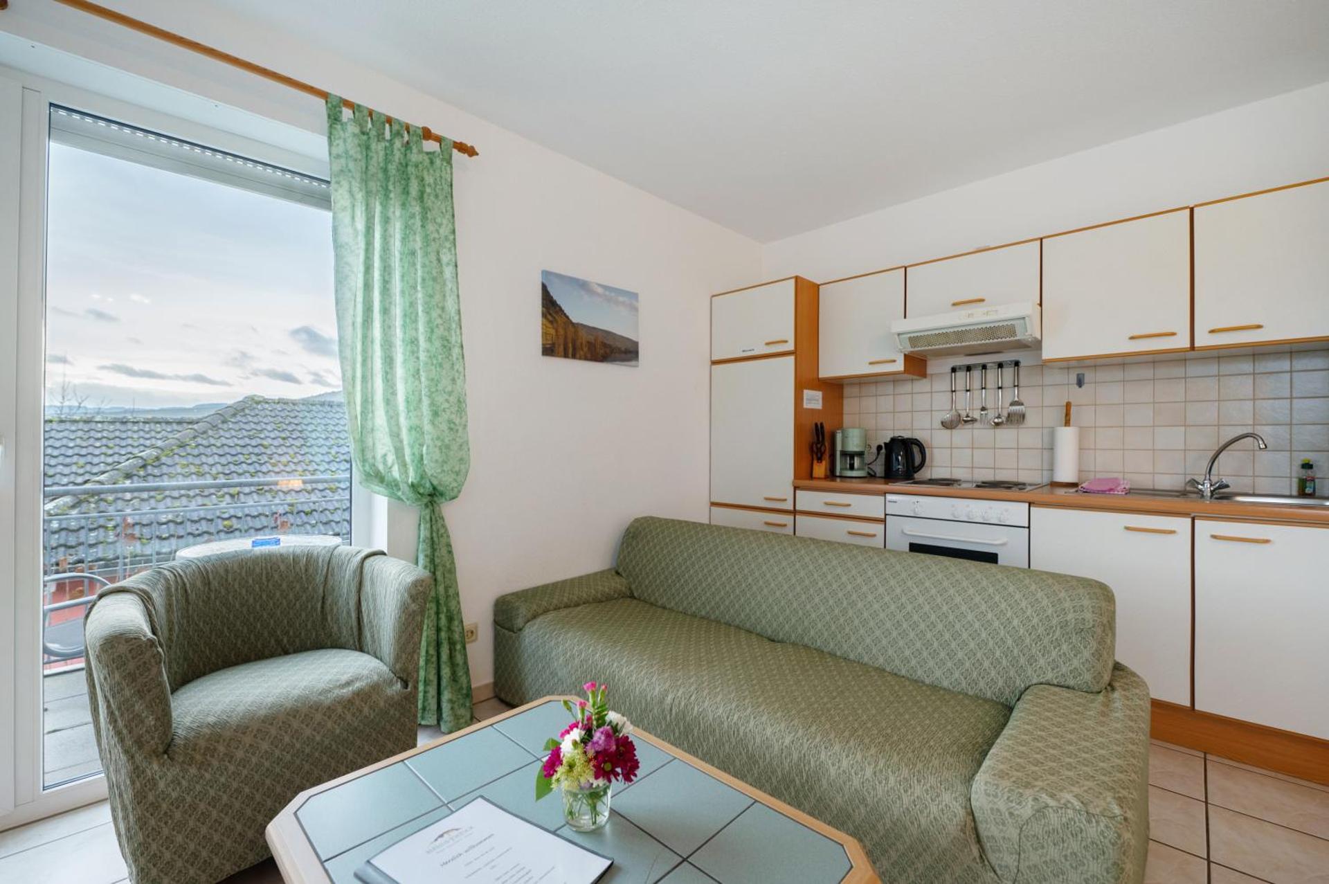 Two-Bedroom Deluxe Apartment with Garden View