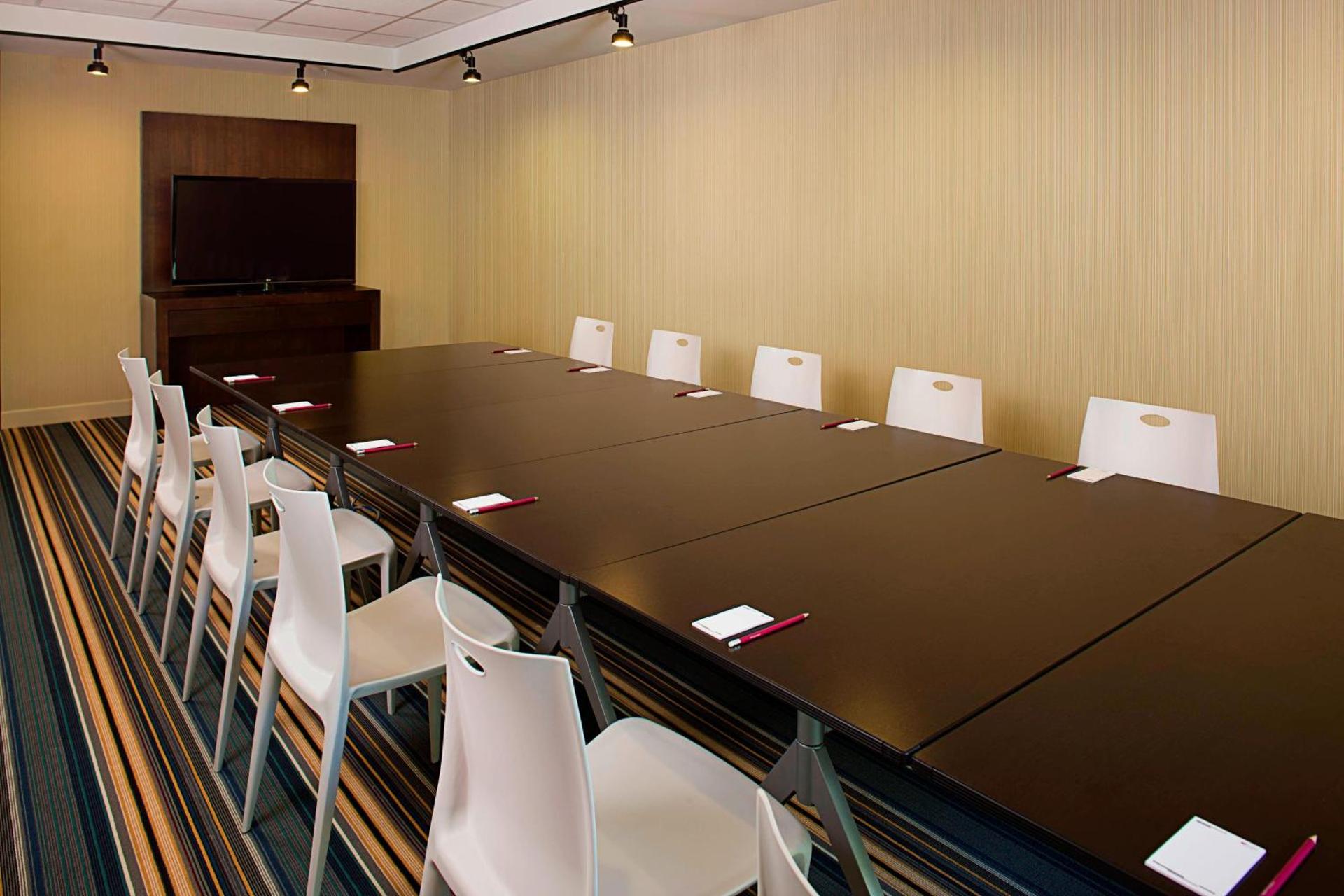 Meeting/conference room