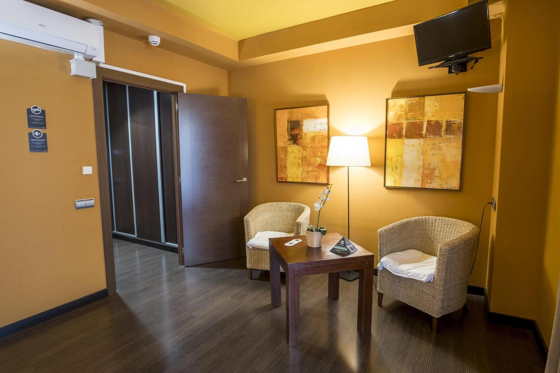 Photo of the whole room