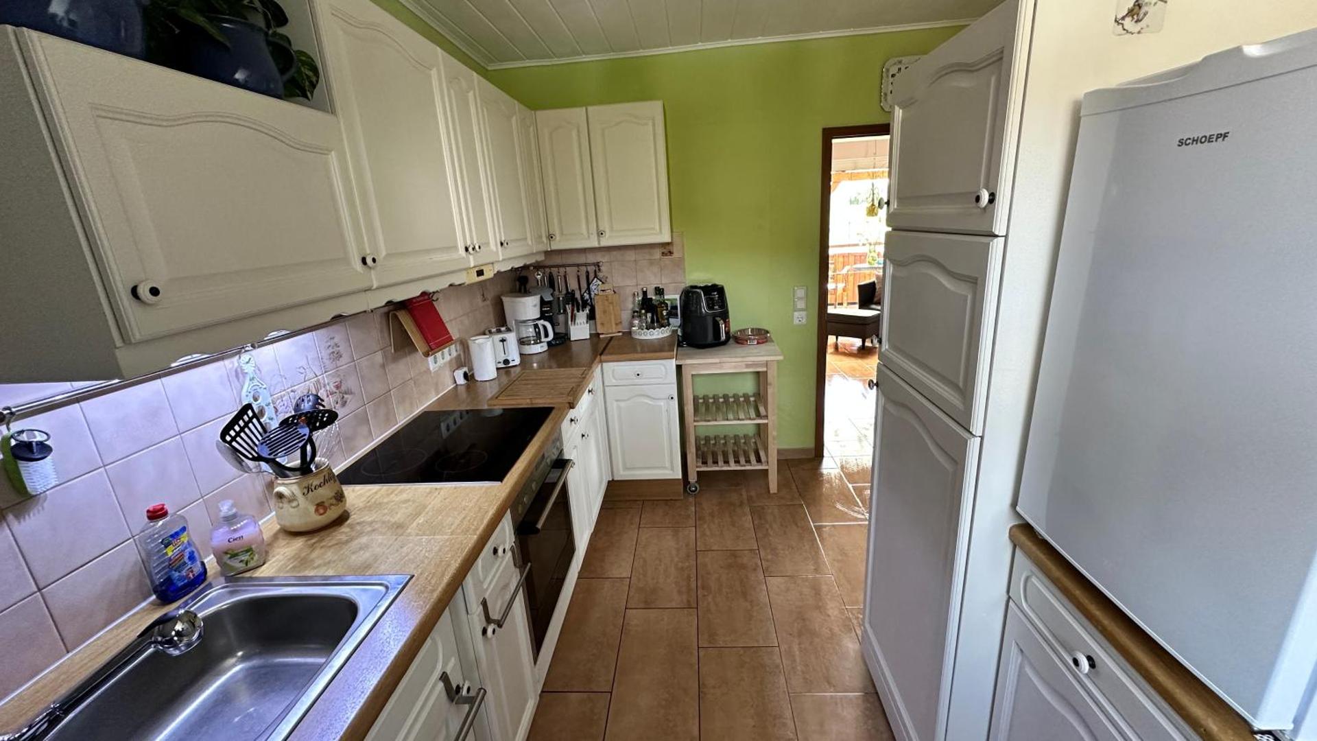 Kitchen or kitchenette