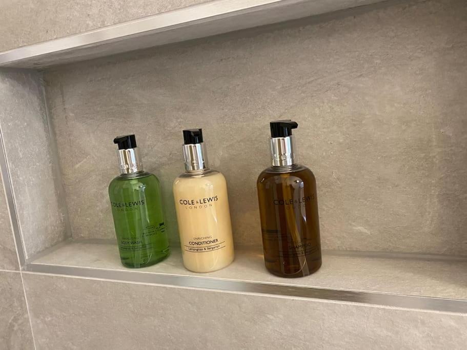 1 Smithhills Sleeps 5 Central and Spacious