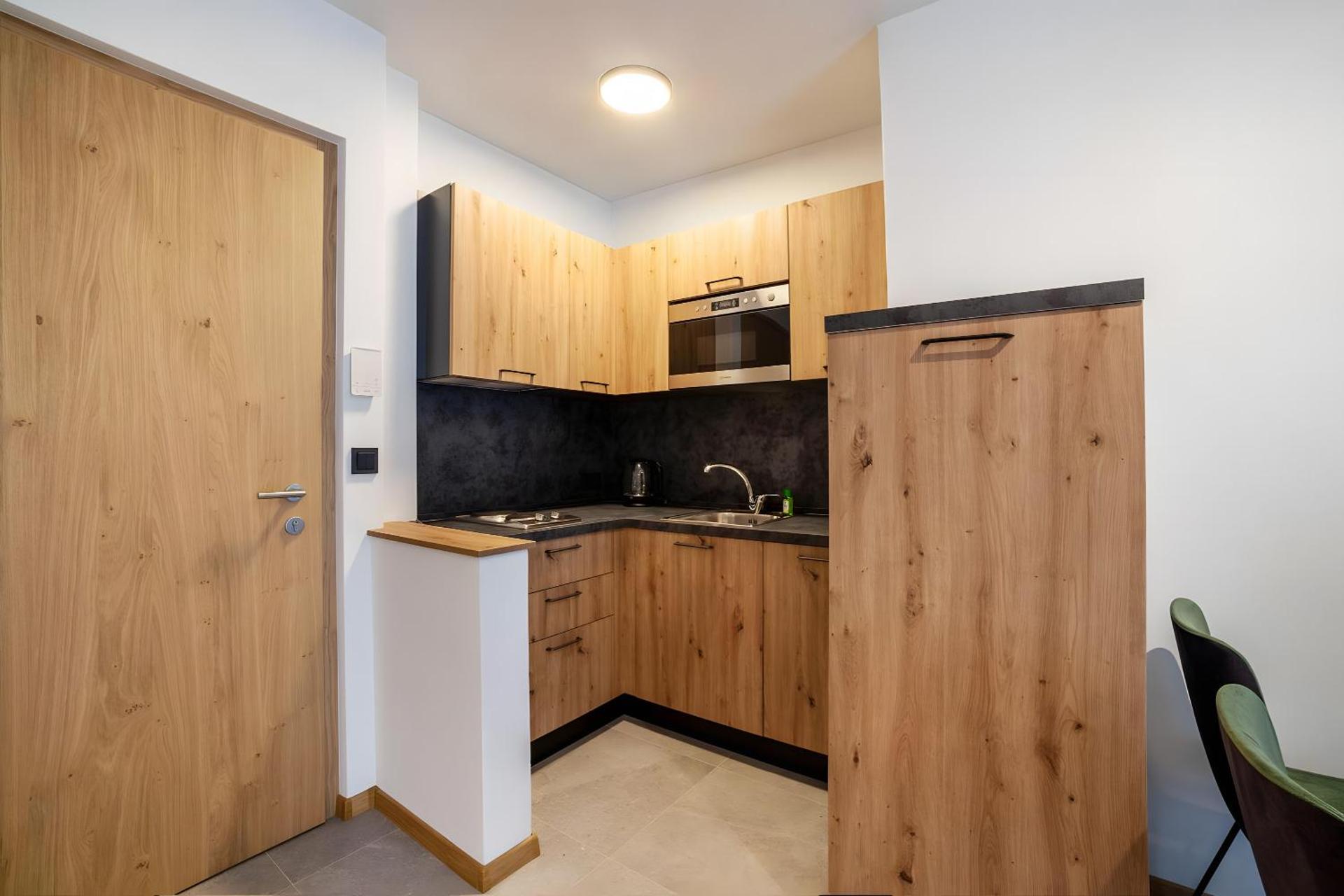 Kitchen or kitchenette