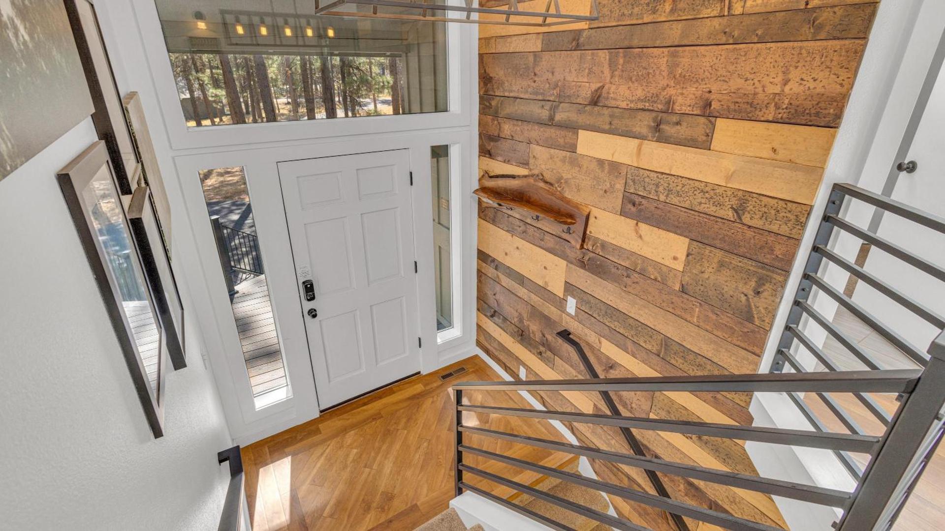 Diamond Peak - Unit 20