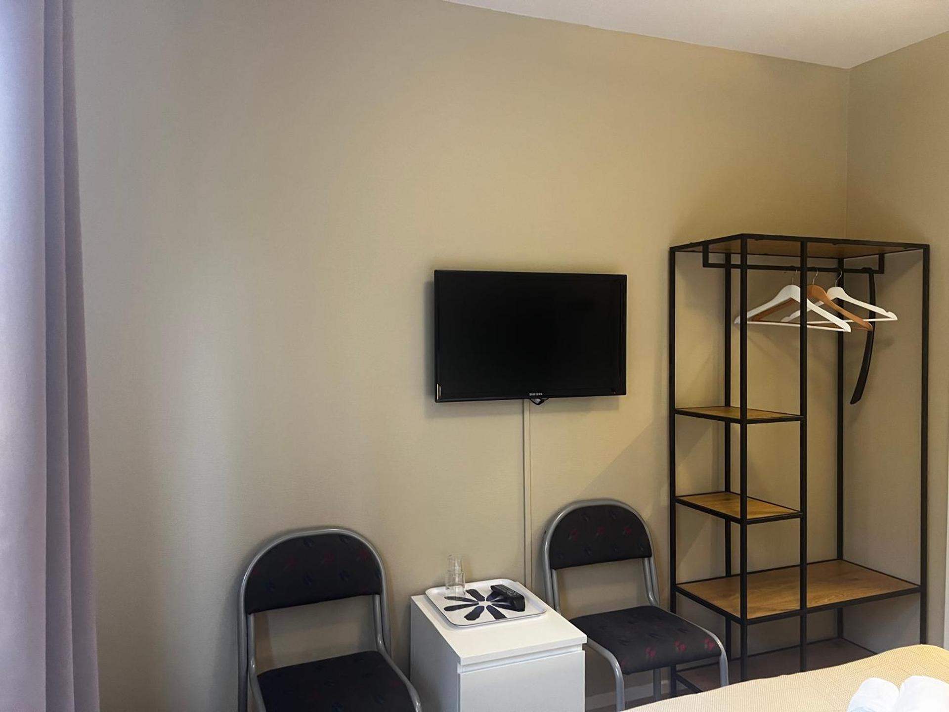 Standard Twin Room with Shared Bathroom