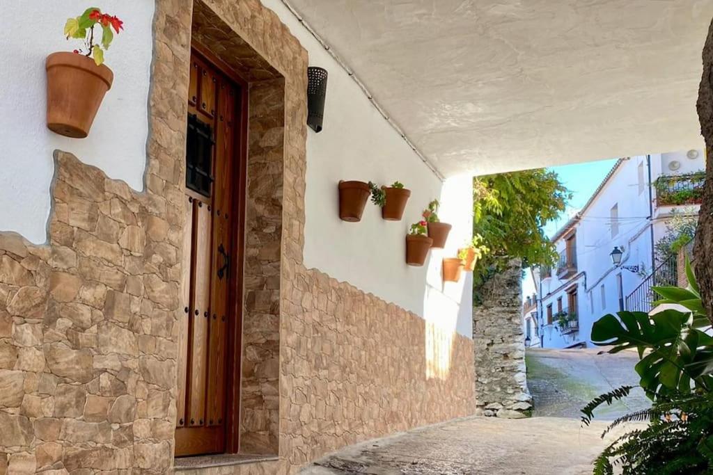 Casa Almenta - Tu hogar para desconectar en el pueblo más bonito de Málaga