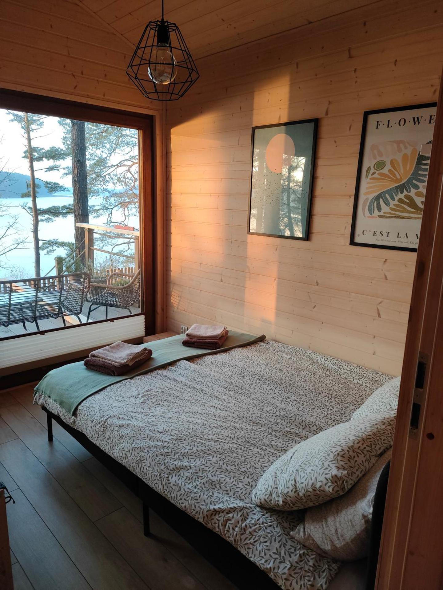 Zakątek Wdzydze nad samym jeziorem - pierwsza linia