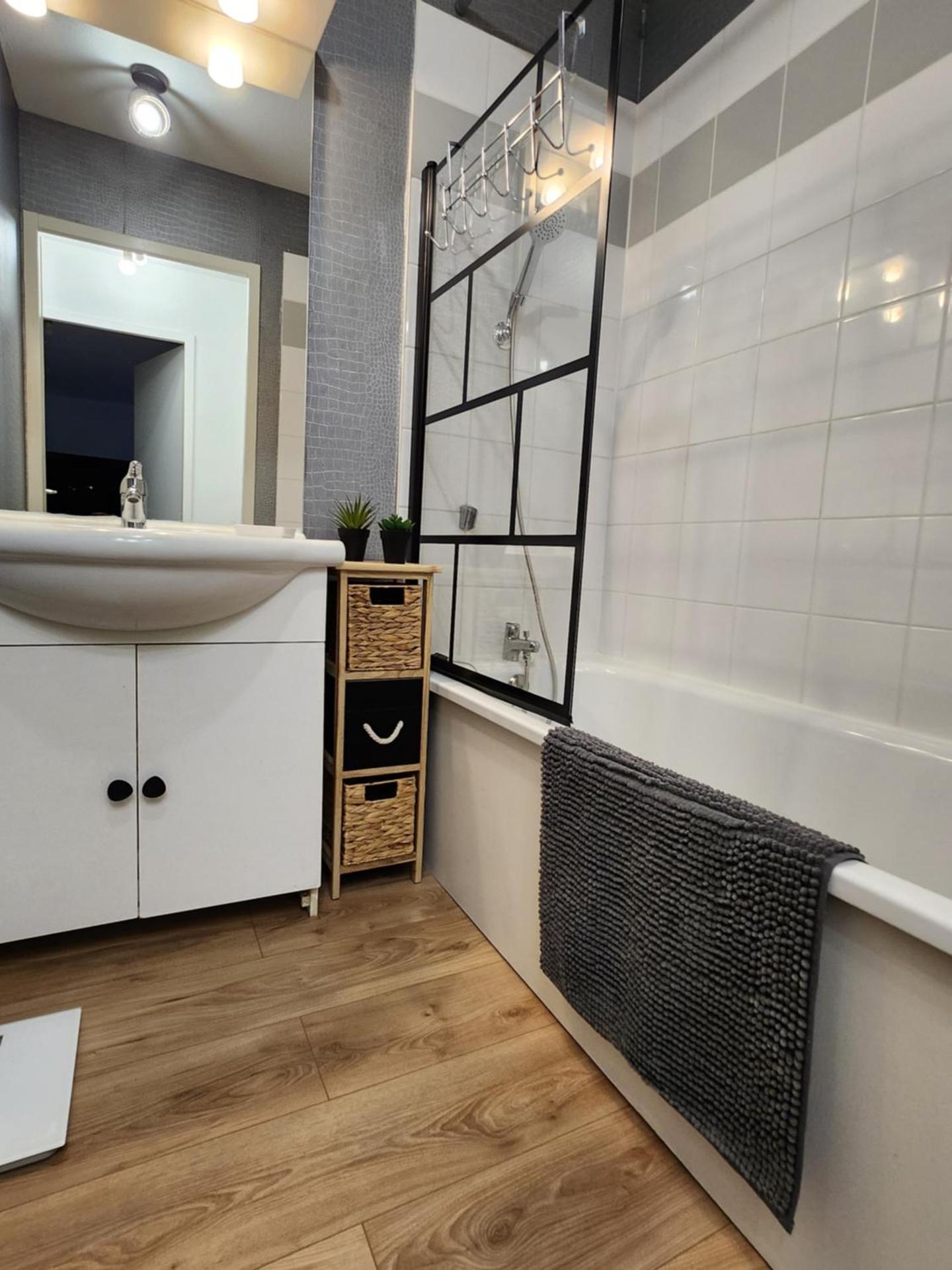 Appart tout confort & équipé TT